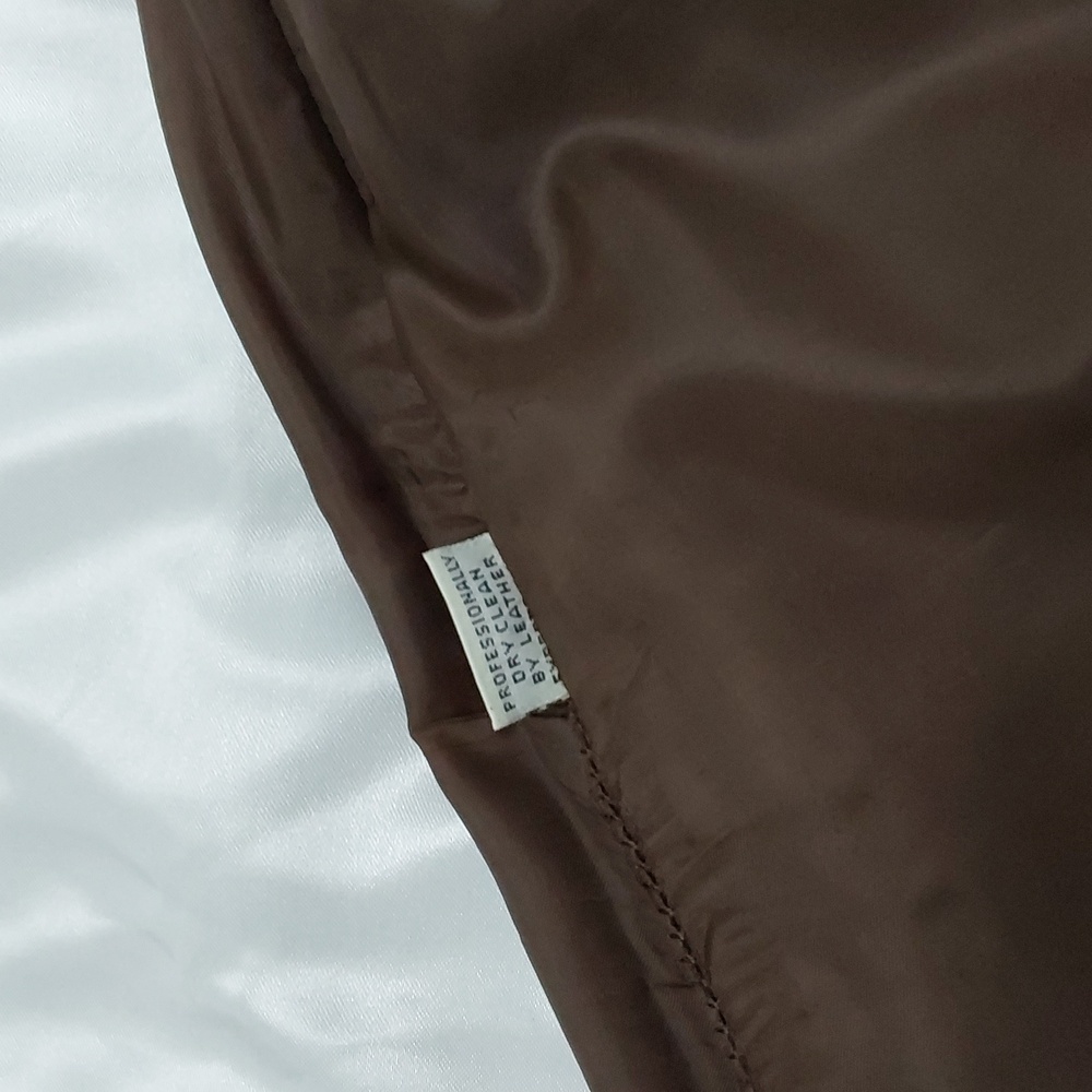 Ann Taylor Leather Mini Skirt Chocolate Brown, Fully Lined, Darted, Size 6 - Picture 12 of 15